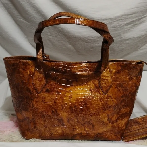 SALE! Auth Brahmin Melbourne Athena Pecan Crocodile Embossed Tote W Attached Bag - Picture 4 of 15